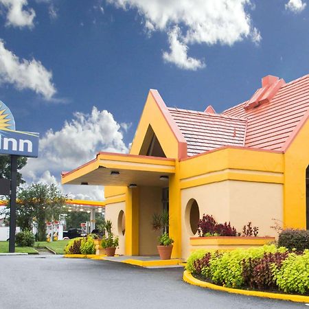 Days Inn By Wyndham Ocala North Екстериор снимка
