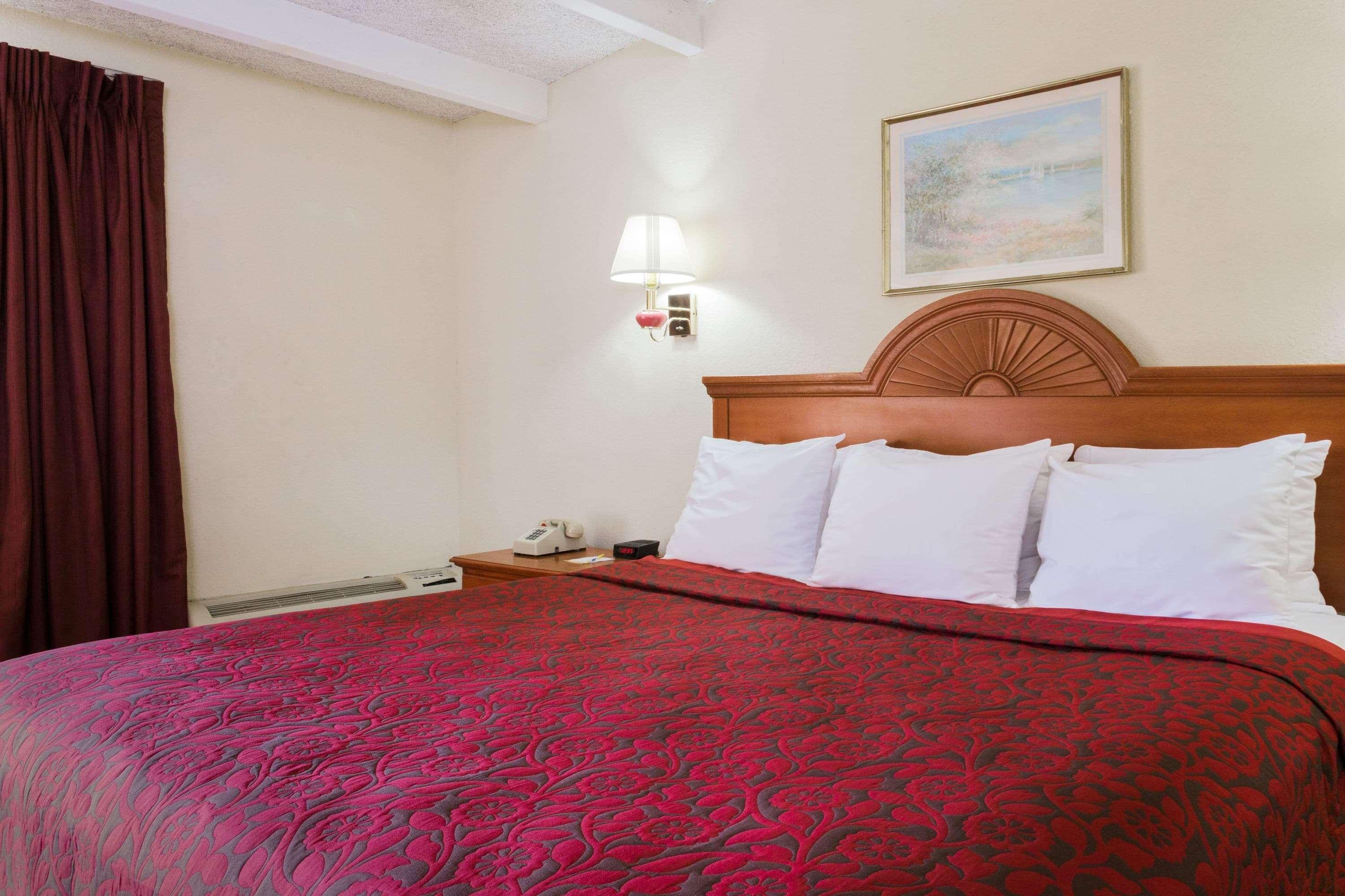 Days Inn By Wyndham Ocala North Екстериор снимка