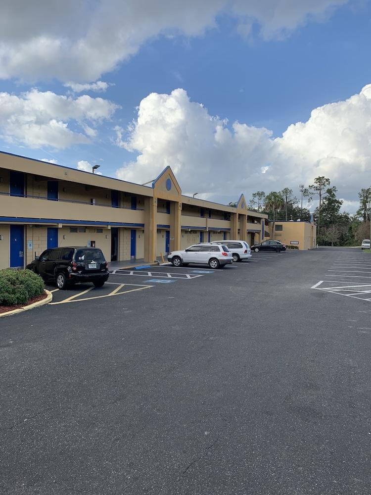 Days Inn By Wyndham Ocala North Екстериор снимка