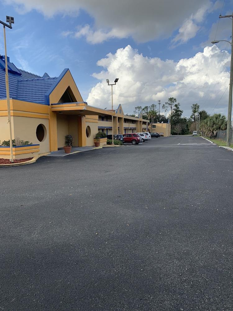 Days Inn By Wyndham Ocala North Екстериор снимка